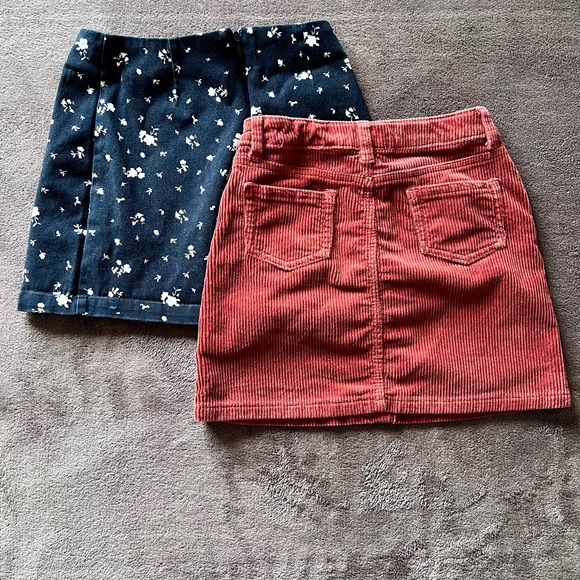 Girl’s Skirts - Picture 2 of 4